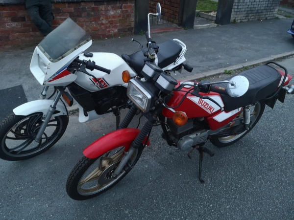 z SORRY NOW SOLD Yamaha RD80LC RD 80 LC 1986 Running Motorcycle Project HPI Clear V5C