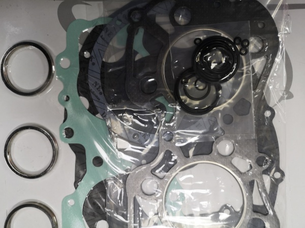 Suzuki GT750 Kettle Full Engine Gasket Set All Models 1972 to 1977 A B J K L M