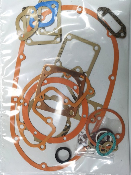 BSA C15, C15 Sports, Star SS80 250cc 1959-1967 Gasket Set Made In England 327BSA