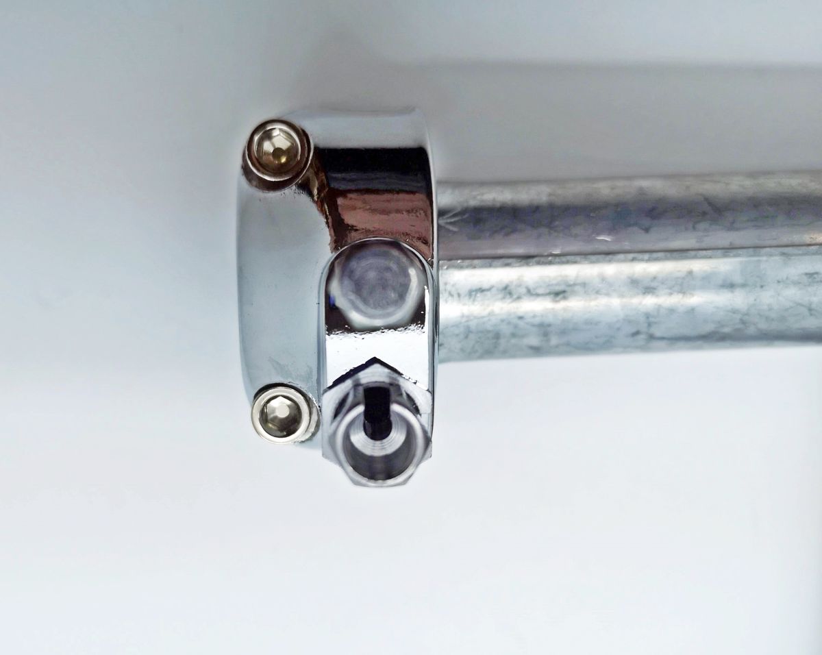 thumbnail image 2 of Classic 7/8" Throttle Twist Grip With Matching Grip – Chrome, Fits Most British Motorcycles, Vintage Style 2 of 3