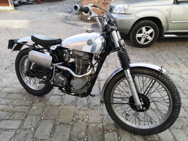 Z SOLD TO Graham In Chester: AJS / Matchless Classic Old School 350 Trials 1953 Starts Runs Rides Well UK V5C