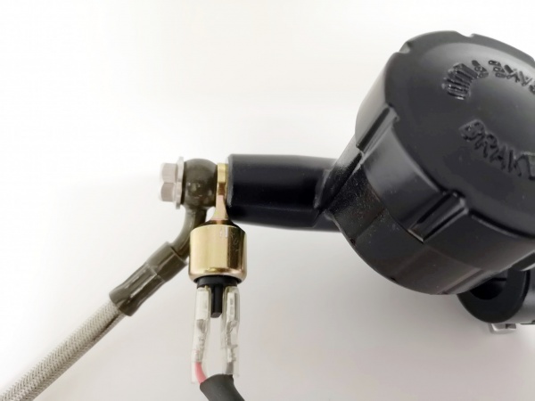 Universal Brake Light Switch Fits Hydraulic Master Cylinder On 10mm Banjo Bolts